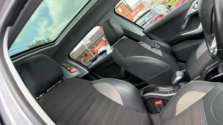 Peugeot 2008 1.2 PureTech 110 Allure Premium 5dr Petrol Estate